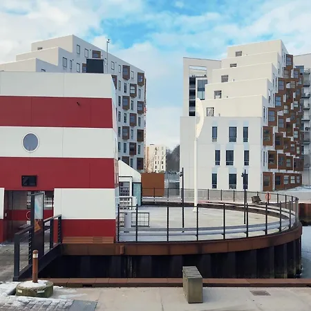 Great 1-bed By Harbour Apartment *
